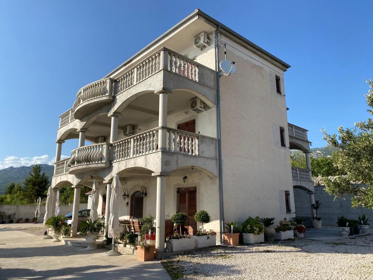 Villa Punta ロバニスカ エクステリア 写真